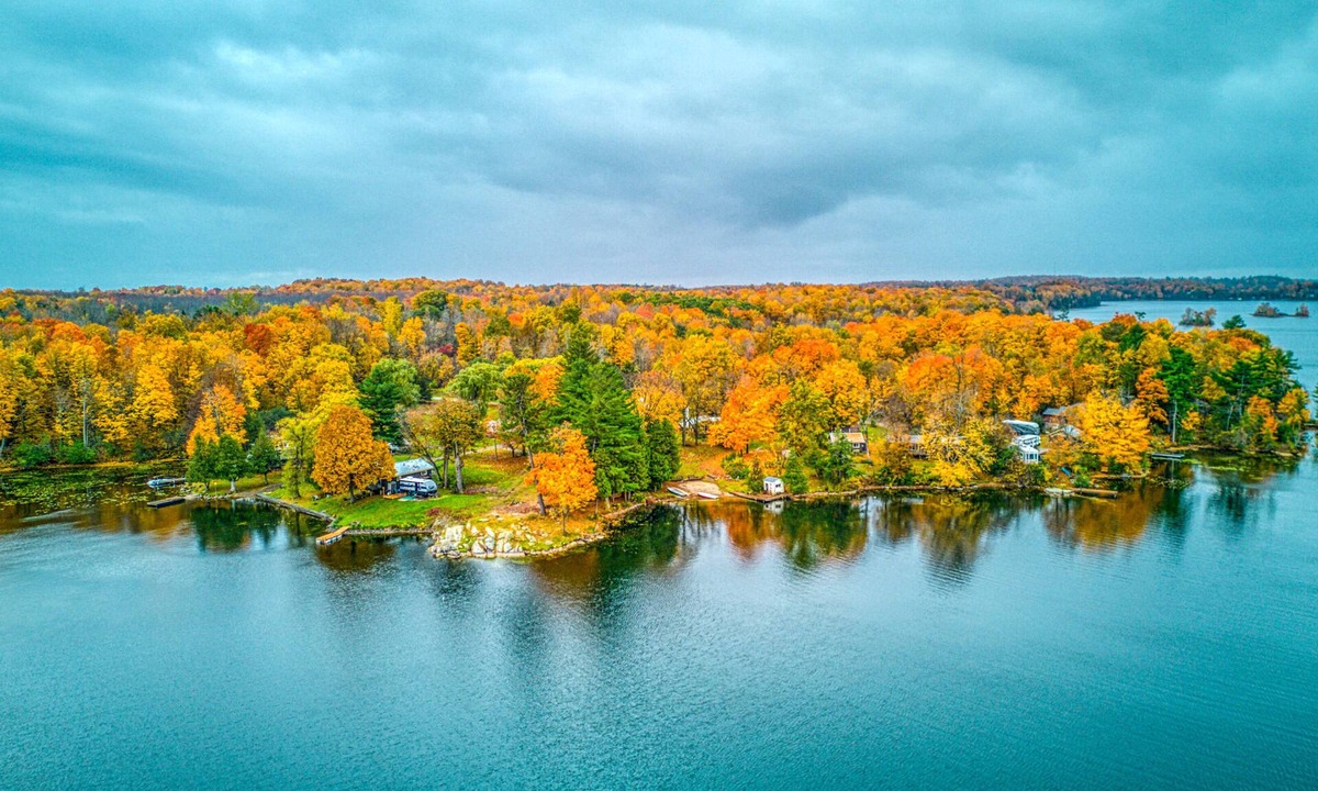Frontenac Cottage | Luxury Lakefront Loft with Stunning Views