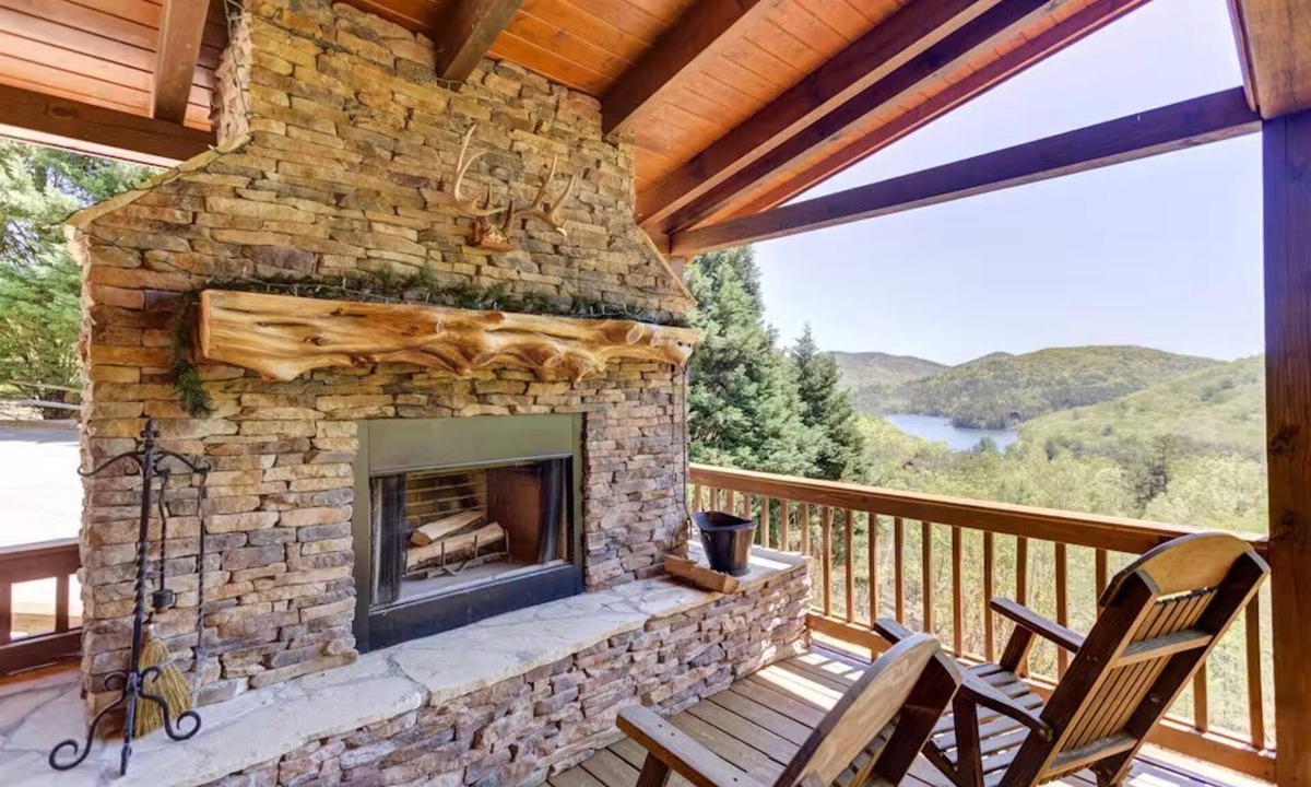 Necowa Cove House | Luxury Lakeview Cabin w/Hot Tub & Game Room