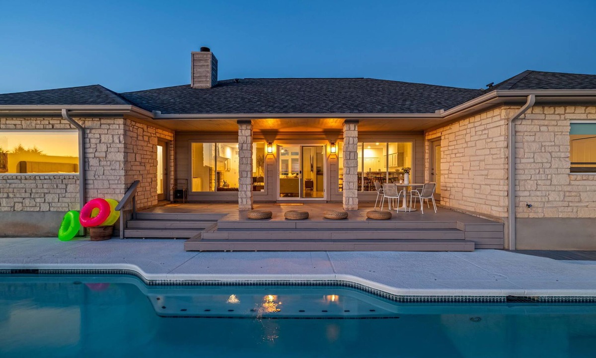 Highland Lake Estates House | Luxury Lakeview Retreat | Pool | Hot Tub | Firepit