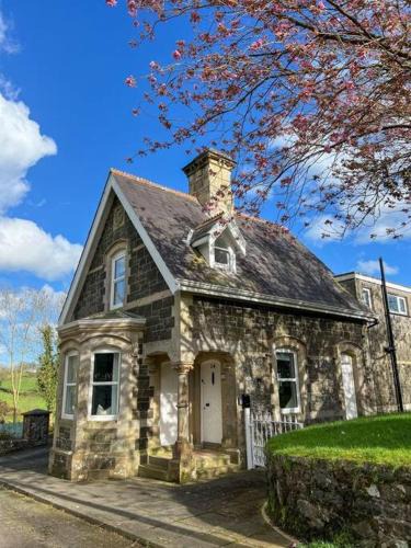 Bailliesmill House | Luxury Large Group Accommodation with Hot Tub