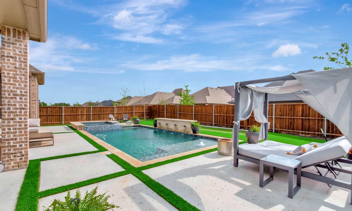 Northlake House | LUXURY LIVING IN ARGYLE-4 BED/5 BATH W/MEDIA RM, OFFICE & POOL