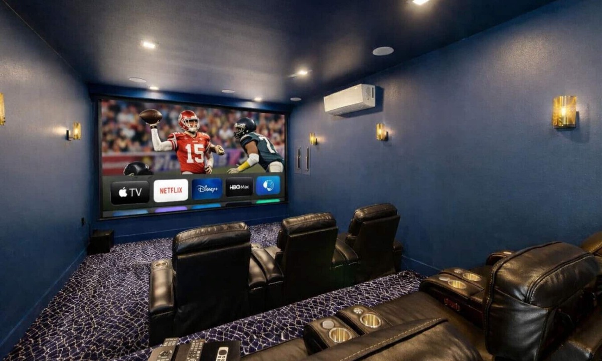 Bryan House | Luxury Living with Private Pool & Movie Theater