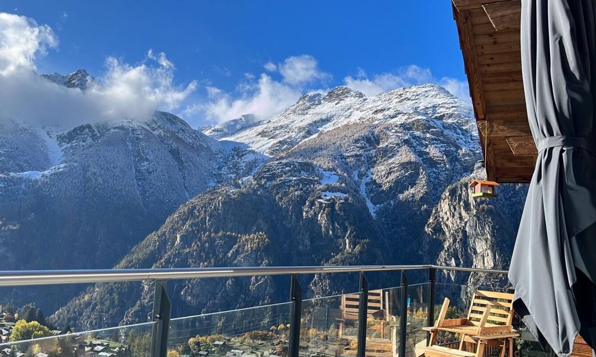 Graechen Ski Chalet | Luxury Lodge|Panoramic View|Fireplace|Sauna|Garden|Rest