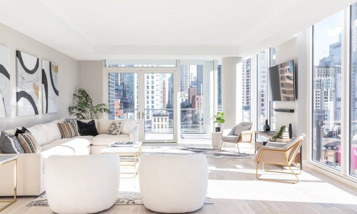 Near North Side Apartment | Luxury Loft Collection 1, 2, 3