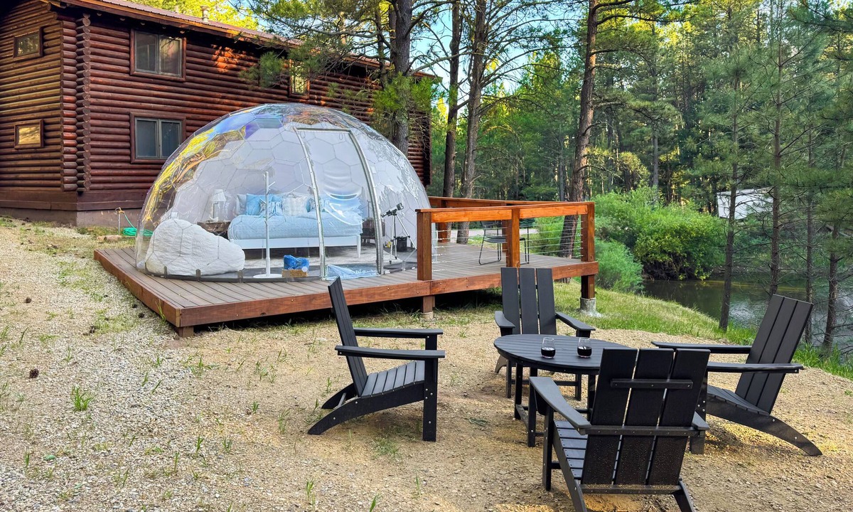 Angel Fire Cabin | Luxury Log Home w/Unique Dome Suite 8min to Ski