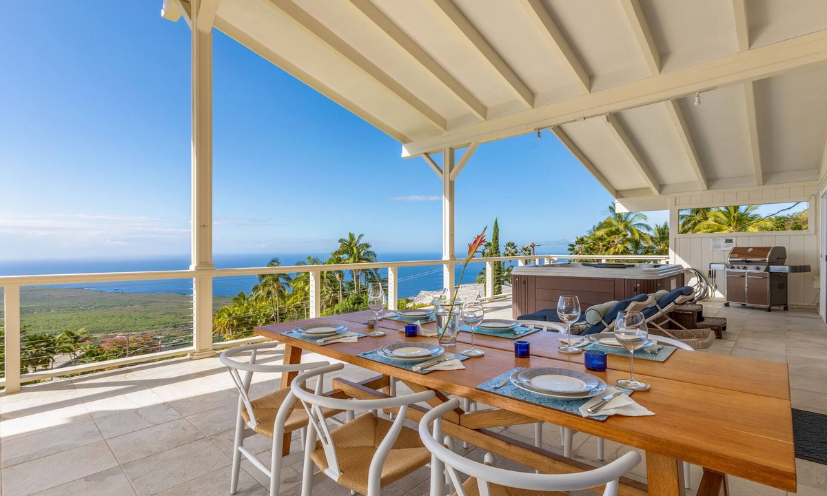 Honaunau-Napoopoo House | Luxury Magic Oceanview Home – Huge Terrace under roof & Hot Tub
