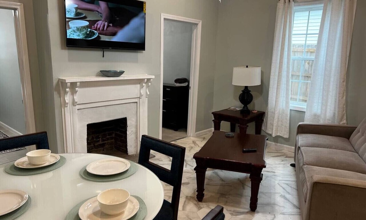 Wadley Condo | Luxury Magnolia Place