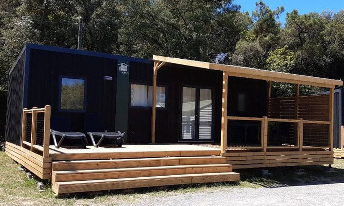 Saint Maime House | Luxury Mobile Home with Terrace