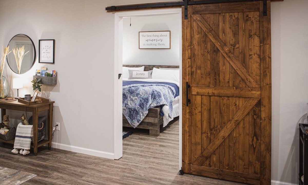 Barnardsville House | Luxury Modern Farmhouse Private Hiking & Creek area close to Asheville