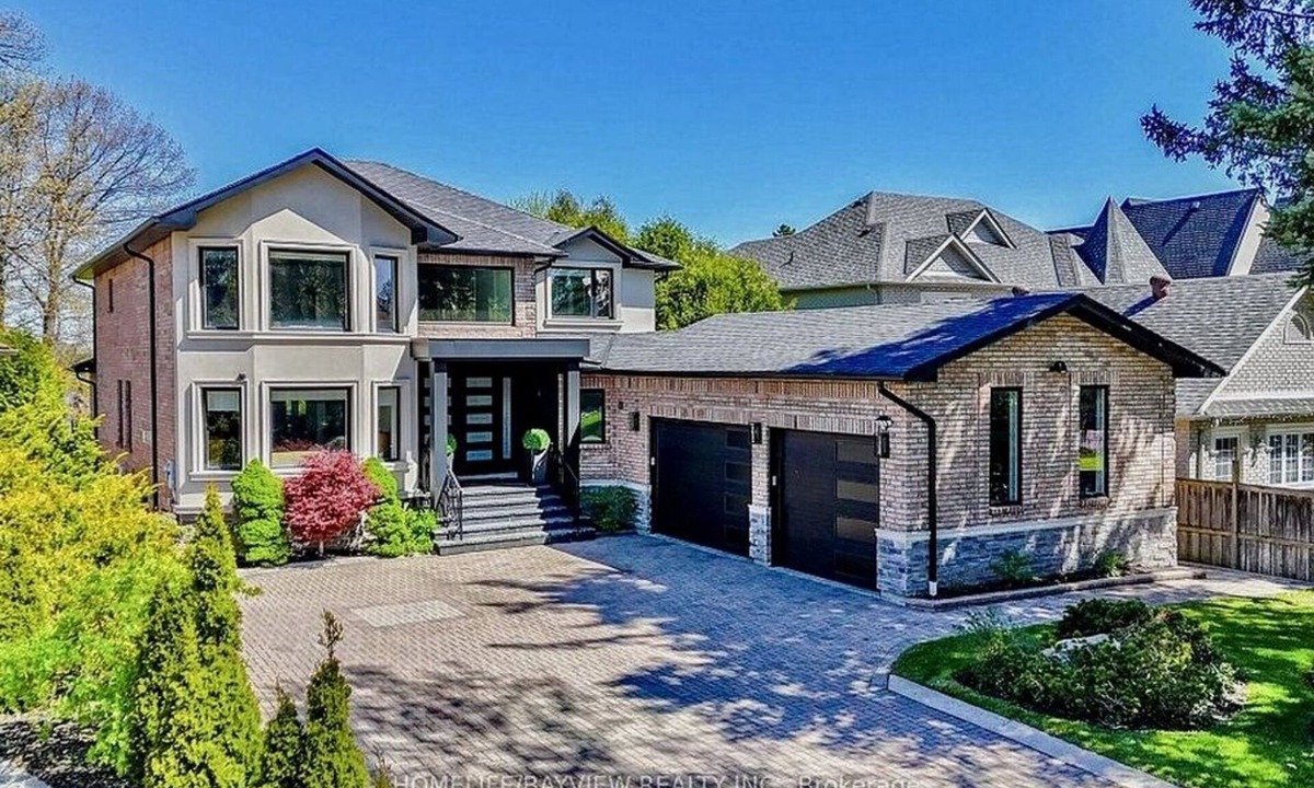 Richmond Hill House | Luxury Modern Retreat in Richmond Hill