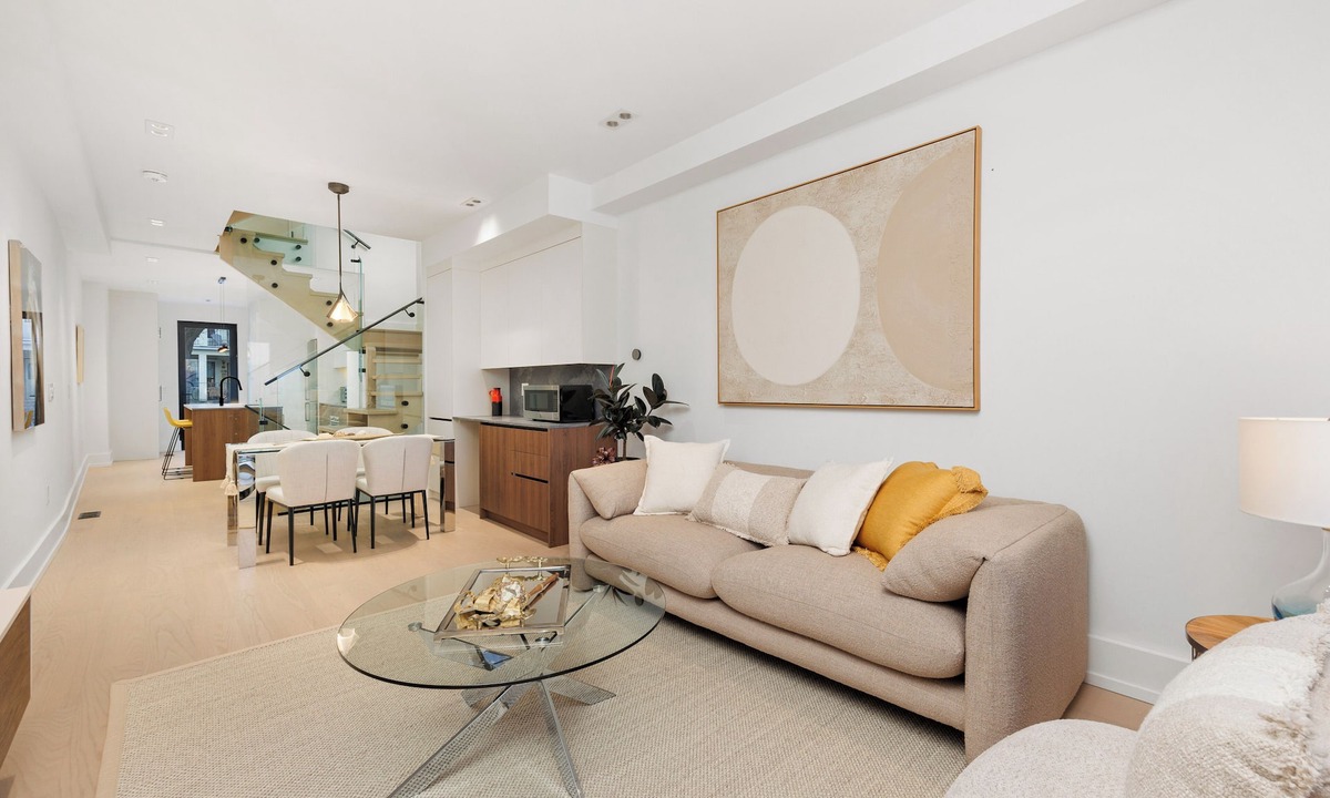 Palmerston - Little Italy House | Luxury Modern Stay in Downtown Toronto! Brand New Executive House
