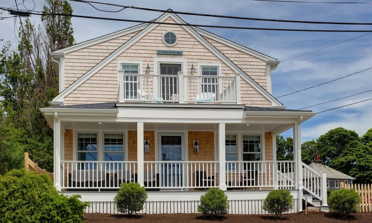 Monument Beach House | Luxury Monument Beach Villa/Short term rentals