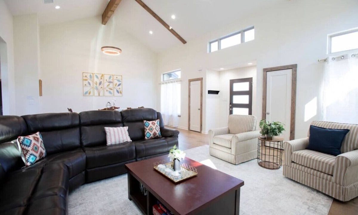 College Station House | Luxury New Build - 7 Beds!