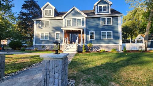 Arlington House | Luxury New House 6B4B