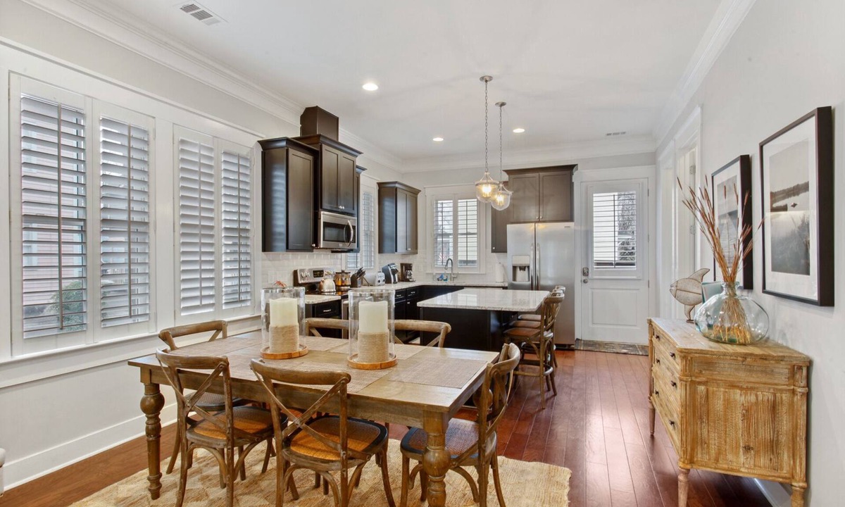 Beach Institute House | Luxury New Modern Townhouse With Parking Spot!