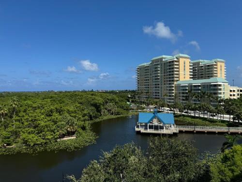 Boynton Beach Apartment | Luxury Oasis Suite