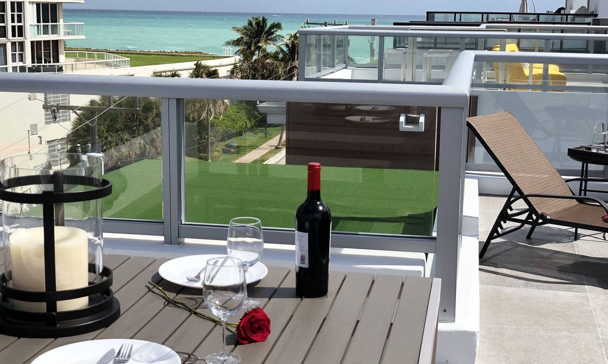 North Beach House | Luxury Oceanfront Beach Villa in Hollywood