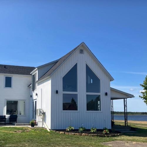 Tabusintac House | Luxury oceanfront escape