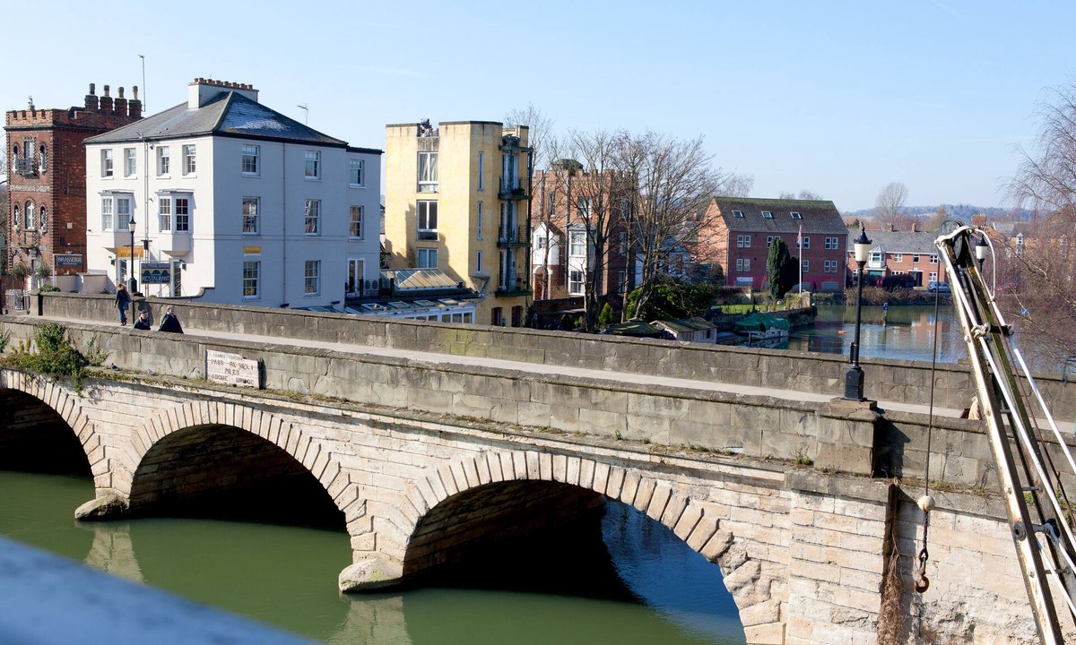 Oxford City Centre Apartment | Luxury Oxford city centre apartment with river views