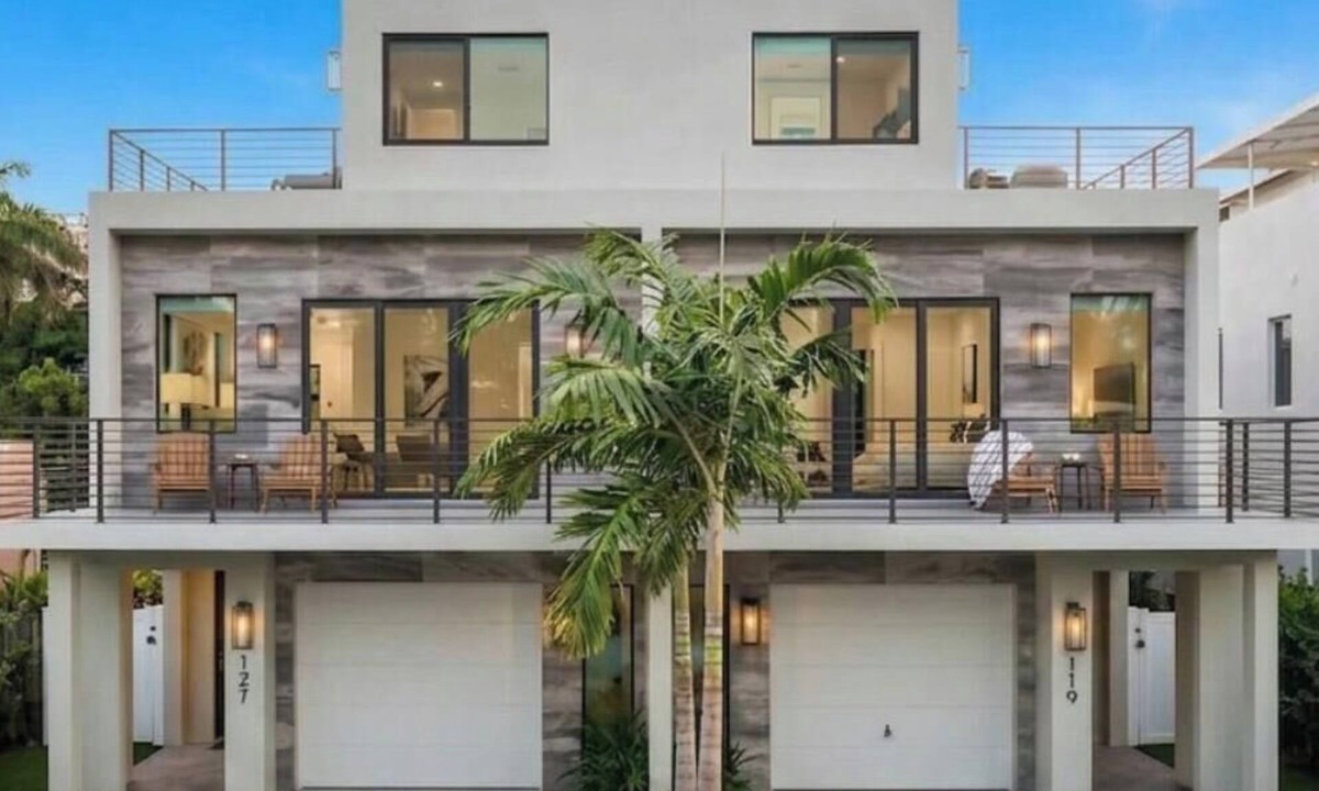 Colee Hammock House | Luxury Paradise, walk to Las Olas -5 mins to Beach