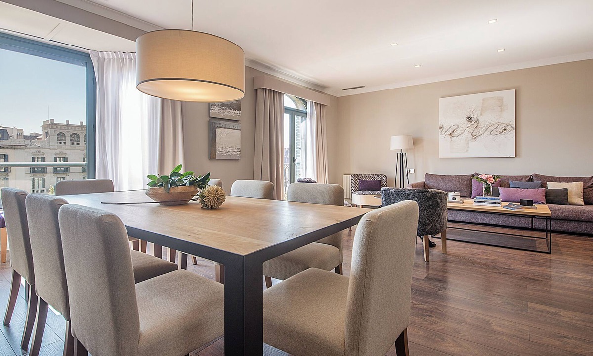 Eixample Apartment | LUXURY Paseo de Gracia Casa Batllo Barcelona center