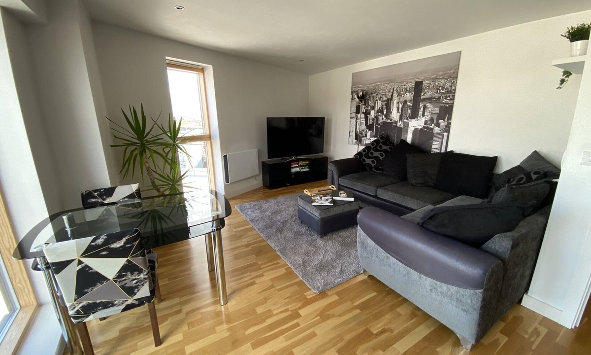 Bury Apartment | Luxury Penthouse Apartment with Panoramic Views