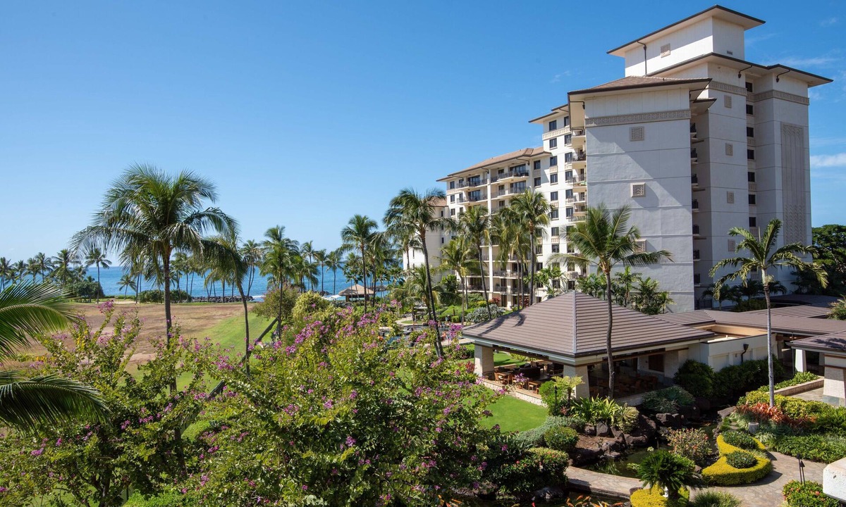 Ko Olina Condo | Luxury Penthouse at Beach Villas at Ko Olina