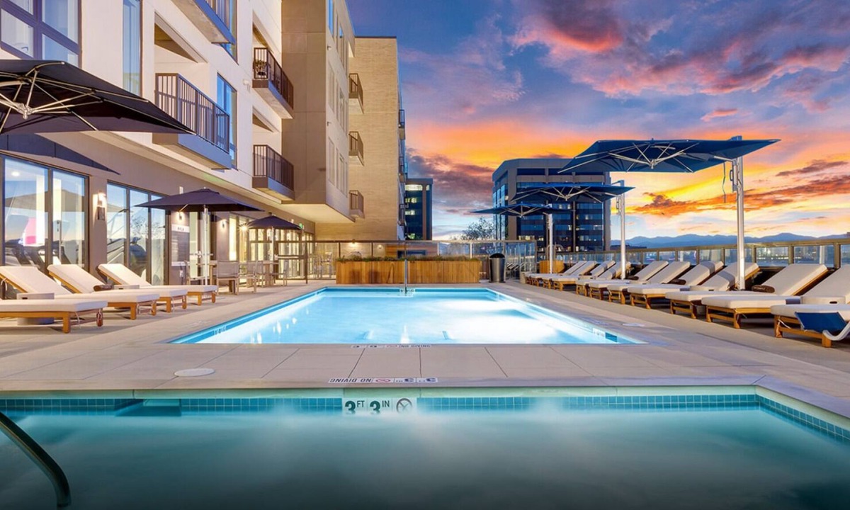 LoDo House | Luxury Penthouse w/Rooftop Pool & 9ft Pool Table