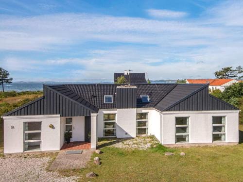 Vibæk Strand House | Luxury Pool Retreat in Ebeltoft - By Traum Ferienwohnungen