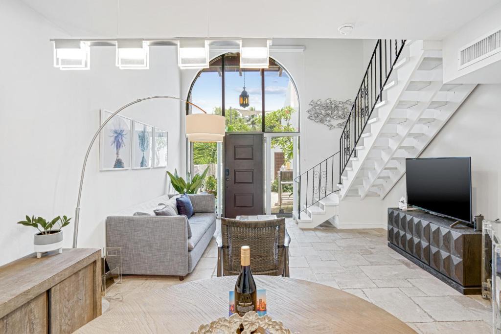Miami Shores Villa | Luxury Pool Villa at St. James UNIT E, Pet Friendly