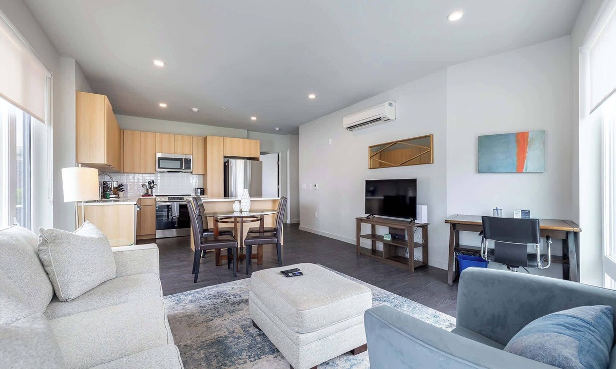 White Plains Apartment | Luxury Private Apt with Gym