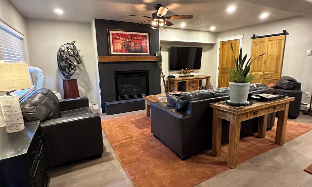 Downtown Steamboat Springs Condo | Luxury Remodel Downtown Condo Across from Yampa River