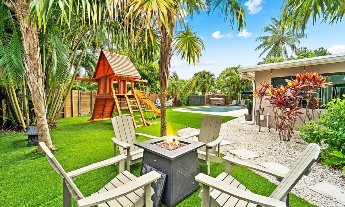 South Lake Villa | Luxury Retreat near Beach, Heated Pool, Hot Tub & Games