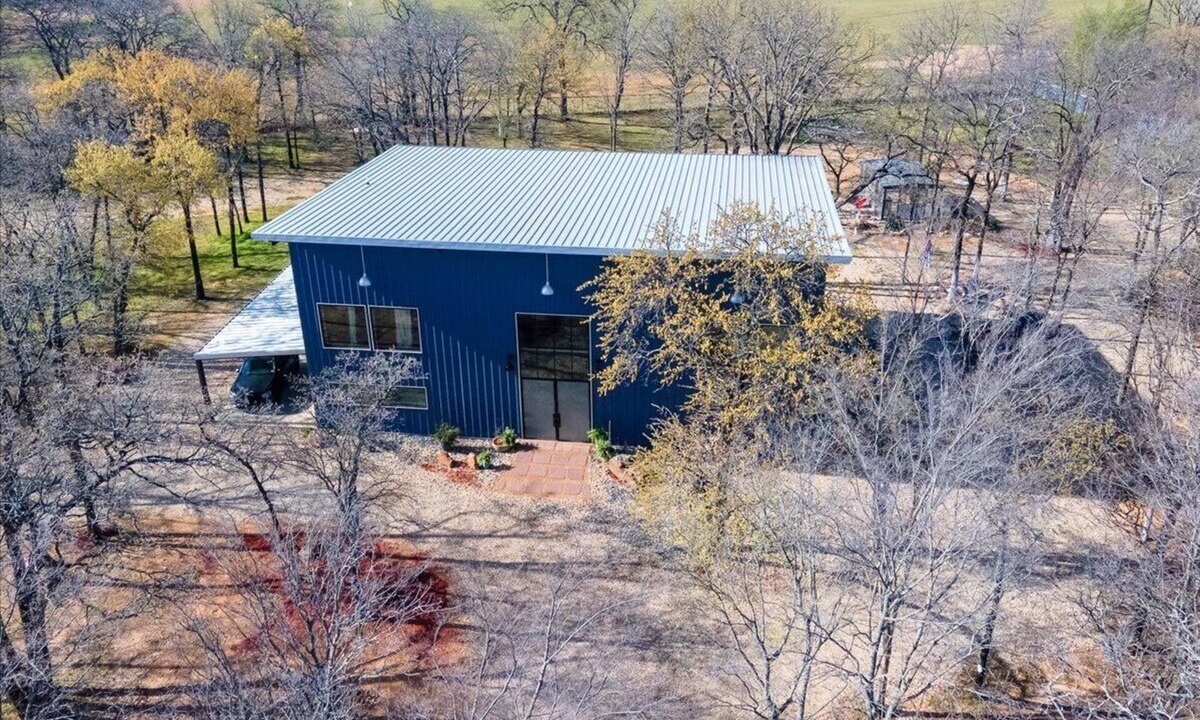 Krugerville Resort | Luxury Retreat on 3.16 Acres in the Heart of Texas Horse Country