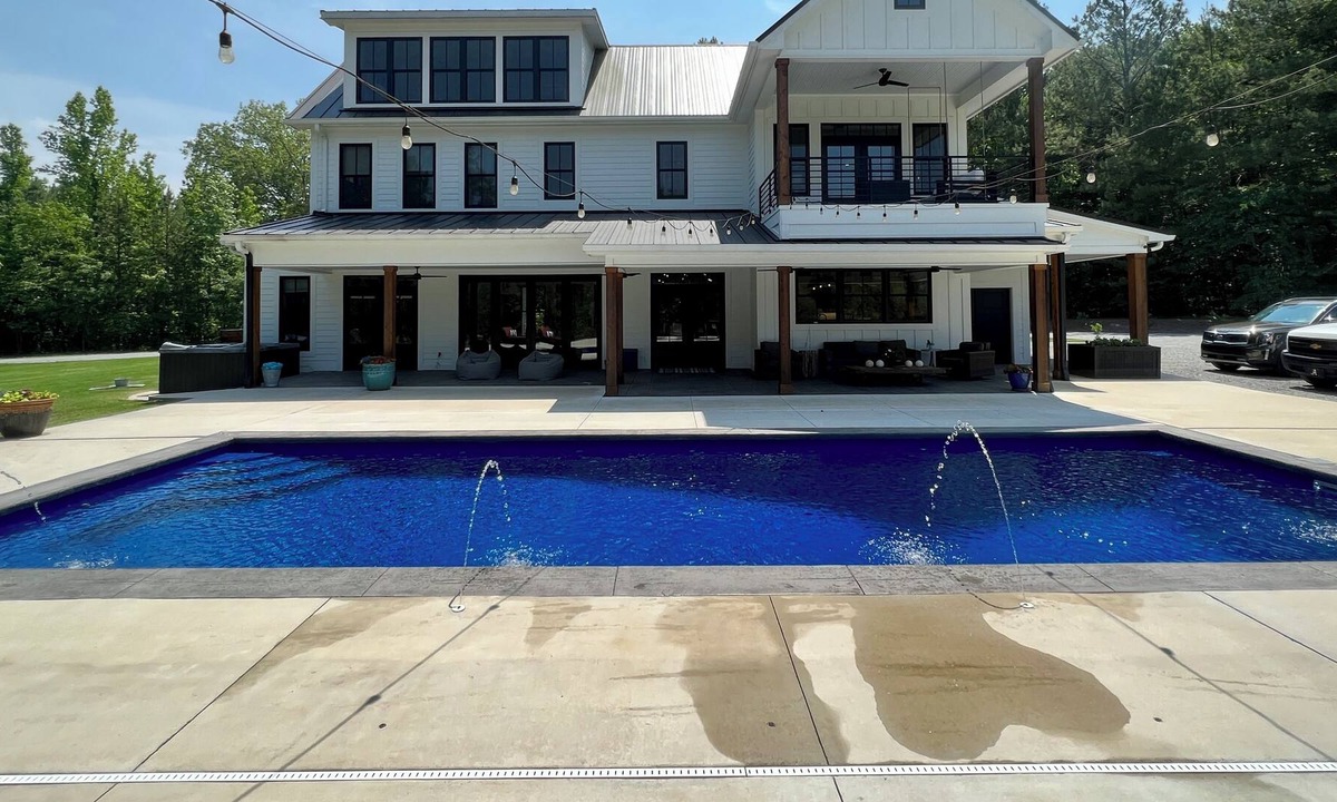 Fackler House | Luxury Retreat- Venue