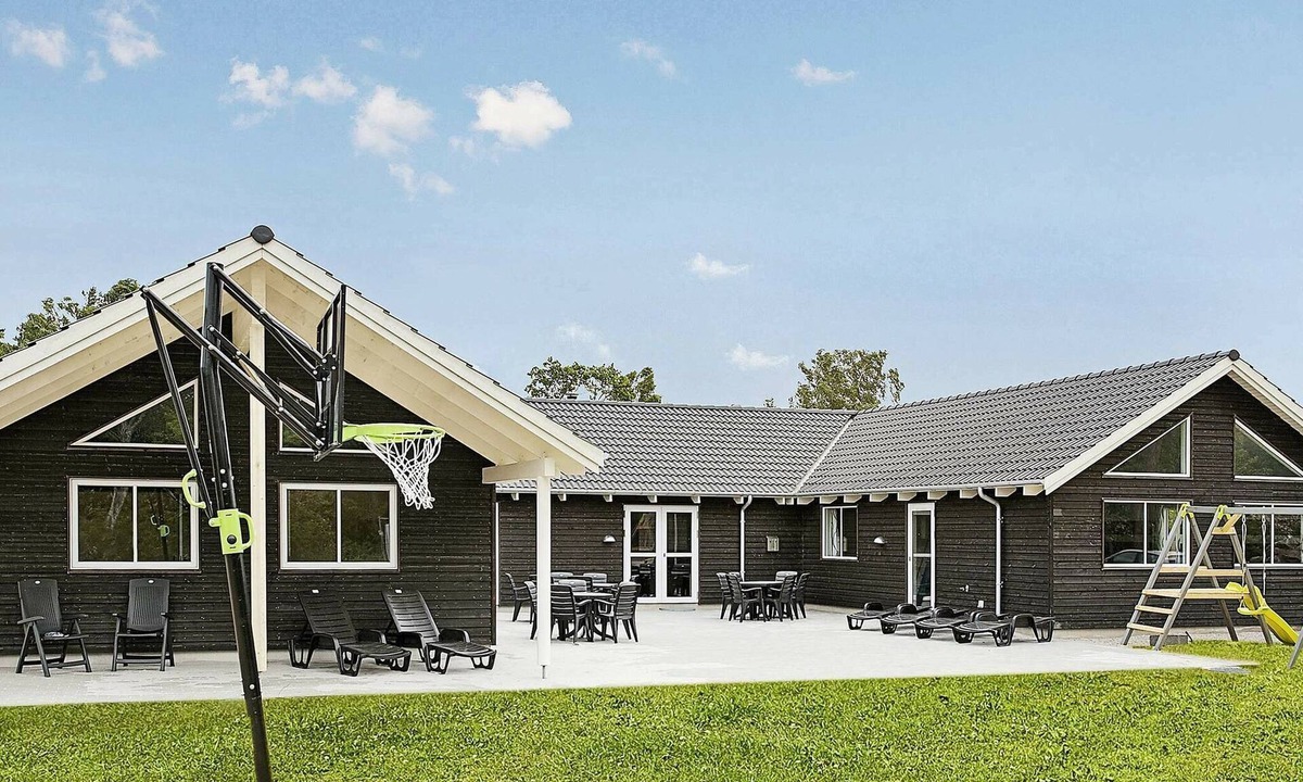 Frederiksvaerk House | Luxury Retreat with Pool - By Traum Ferienwohnungen
