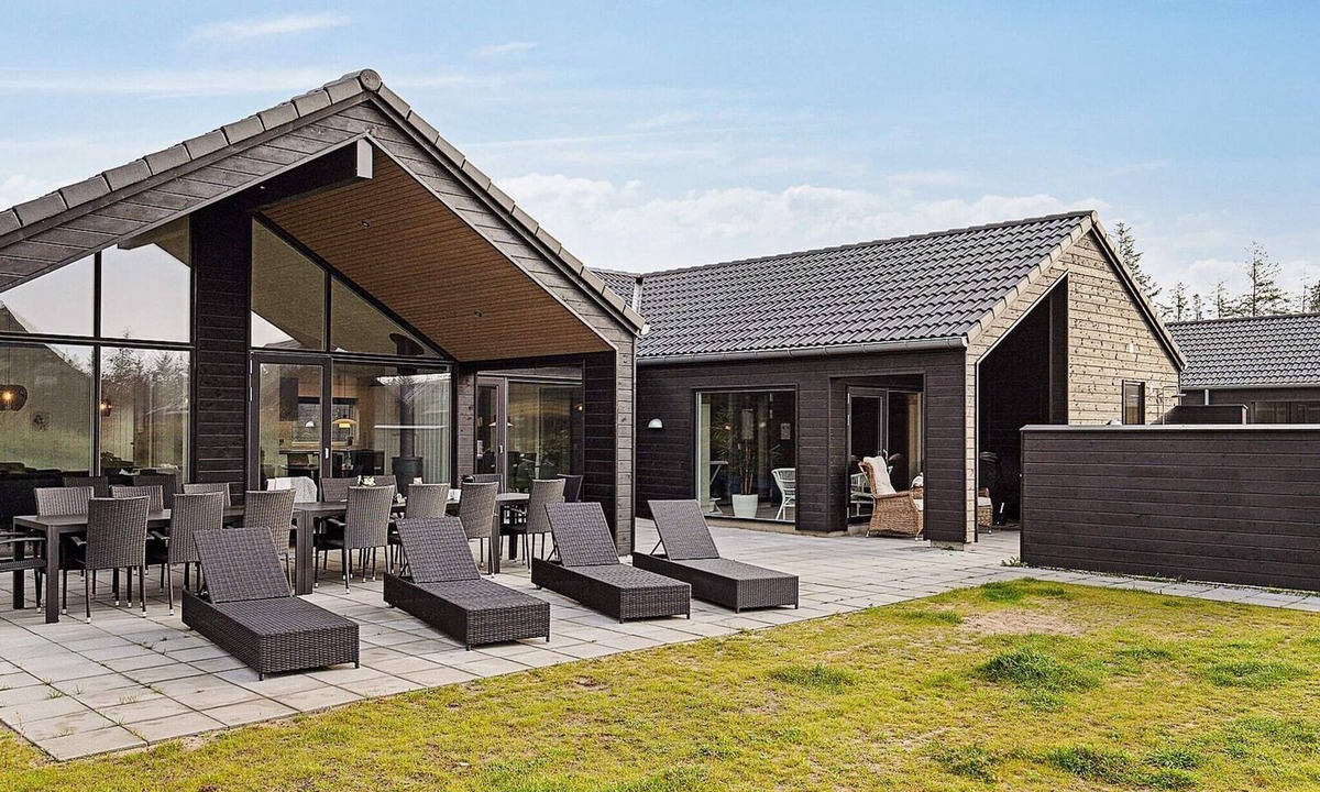 Kongsmark House | Luxury Retreat with Pool