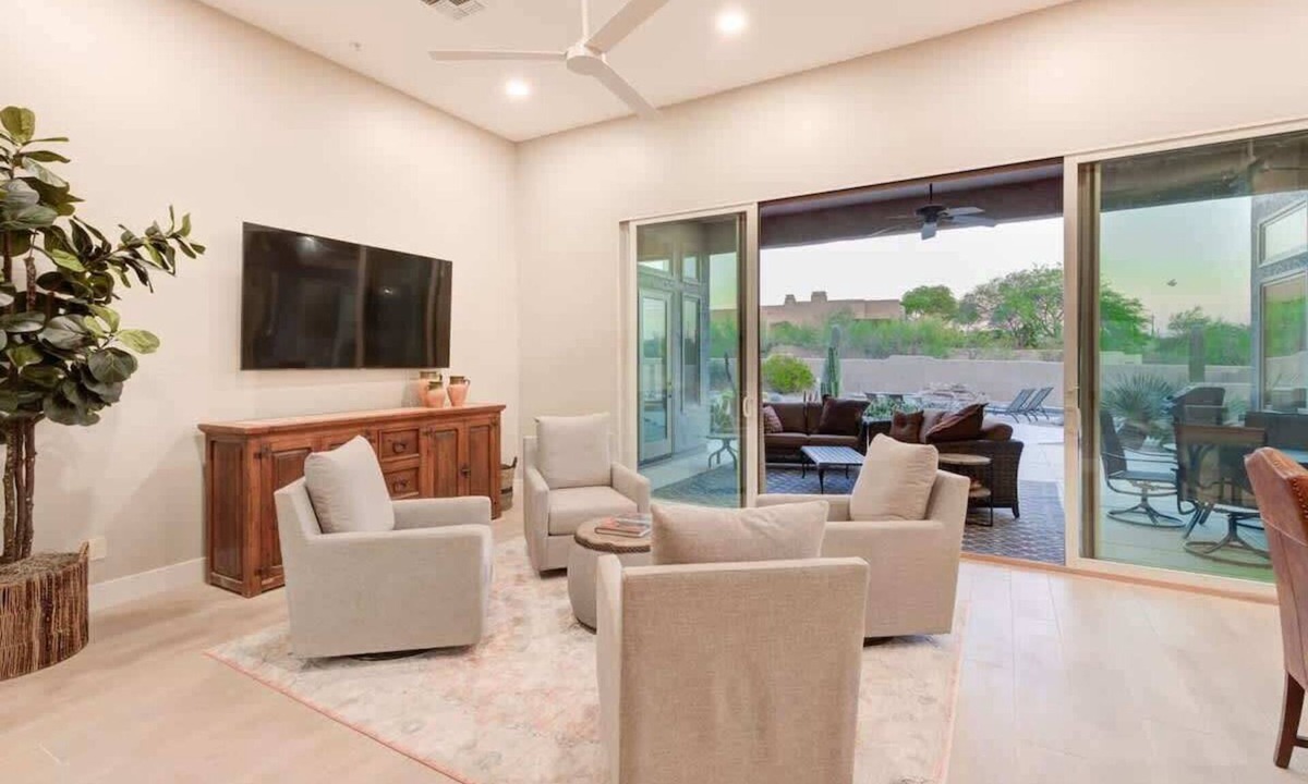 Pinnacle Peak House | Luxury Retreat with Heated Pool in Scottsdale