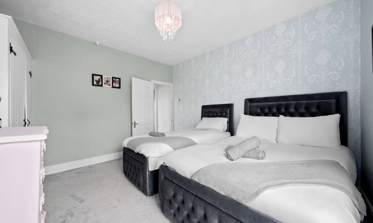 Belper House | Luxury River Side Getaway: Peak District