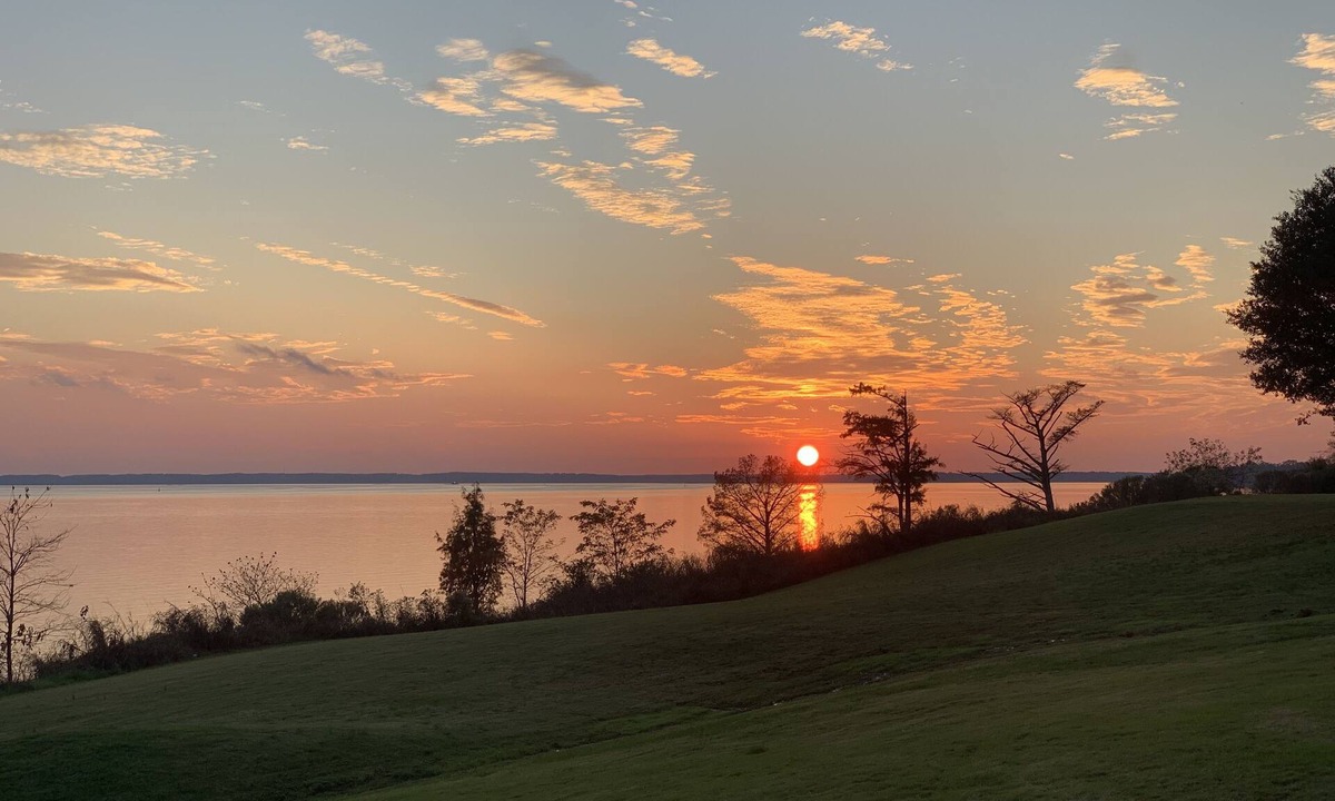 Kingsmill Condo | Luxury Riverfront Condo w/sunrise & sunset views