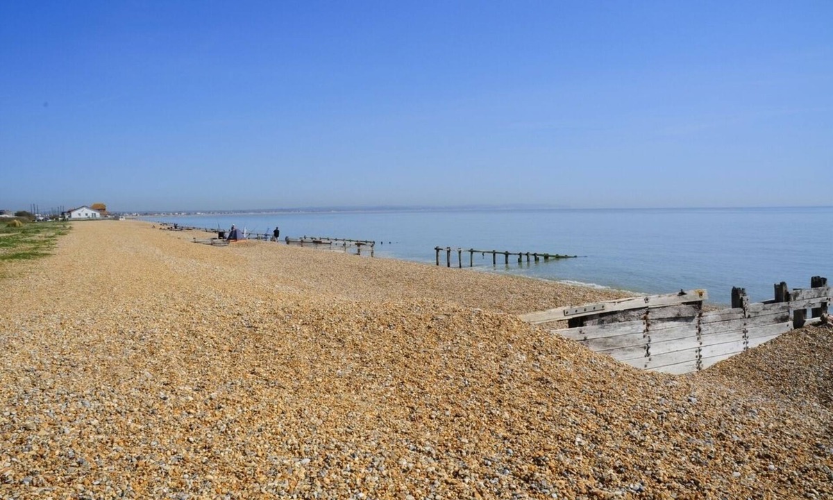 Eastbourne Apartment | LUXURY SEAFRONT BEACH APARTMENT