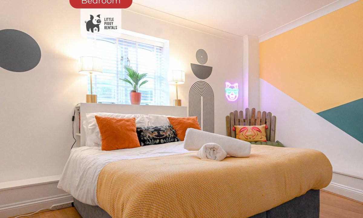 Stansted Apartment | Luxury Stansted Haven -2BR -Wi-Fi -Free Parking