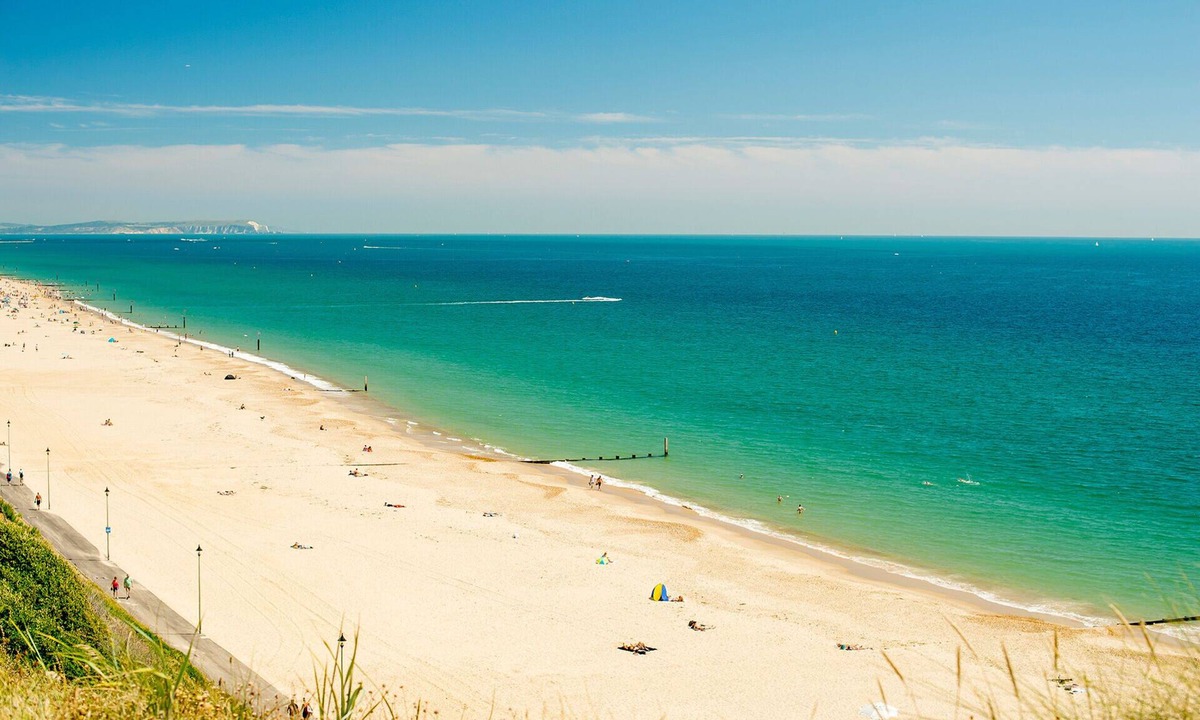 Bournemouth City Centre Apartment | Luxury Scandi Inspired 1 Bed Apartment