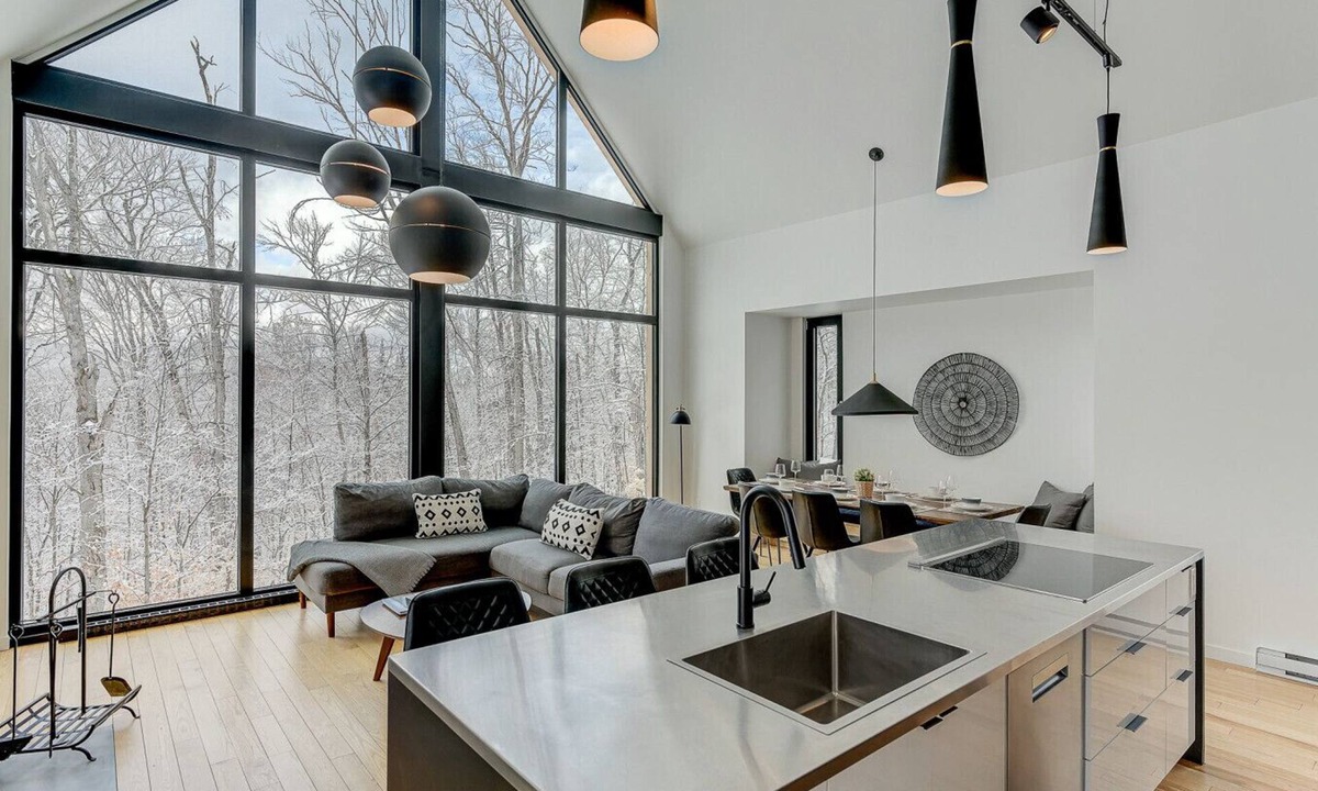 Lac Superieur Village Apartment | Luxury Scandinave 4BDR/Jacuzzi