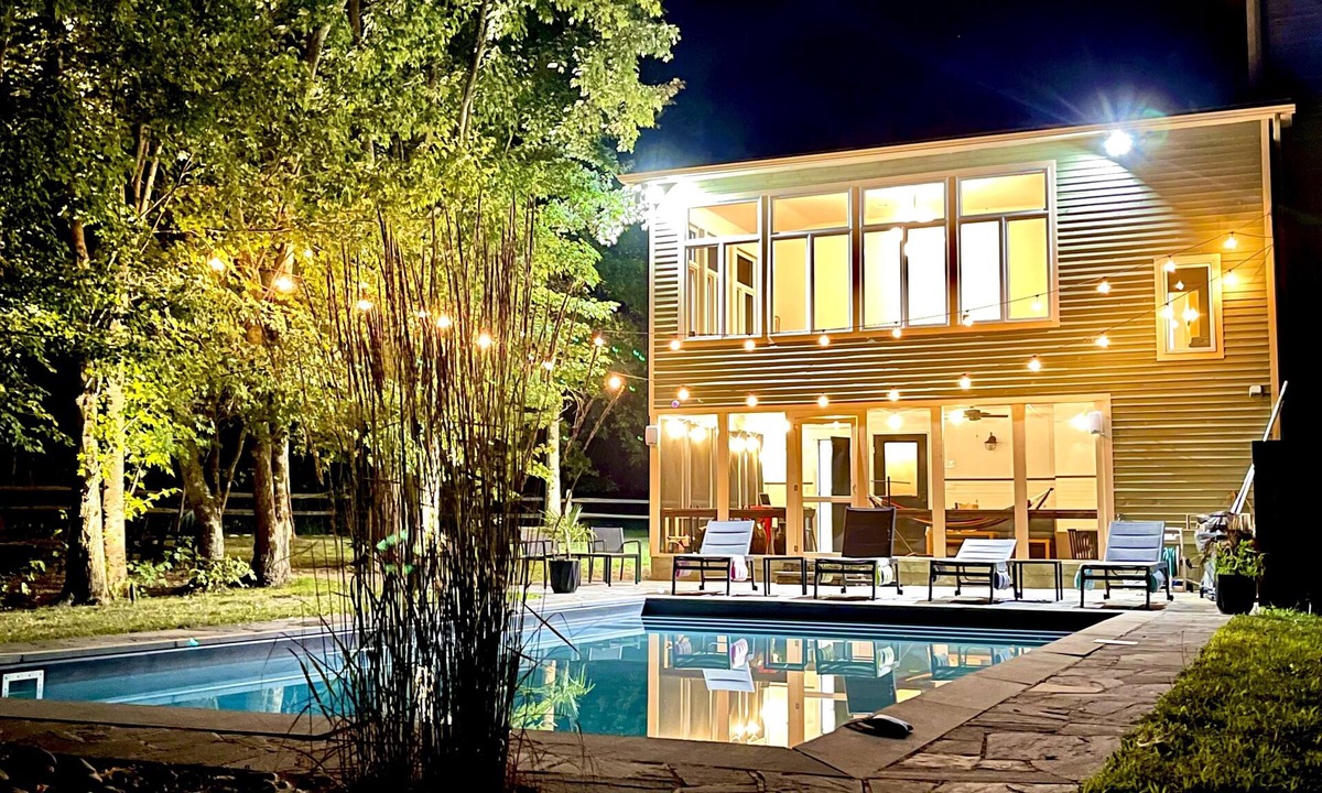 Town of Wawayanda Villa | Luxury School House Retreat With Pool & Sauna - 1HR from NYC
