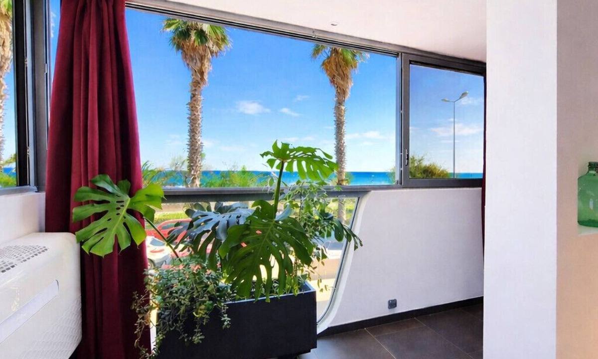 Le Grand Large Apartment | Luxury sea-view apartment