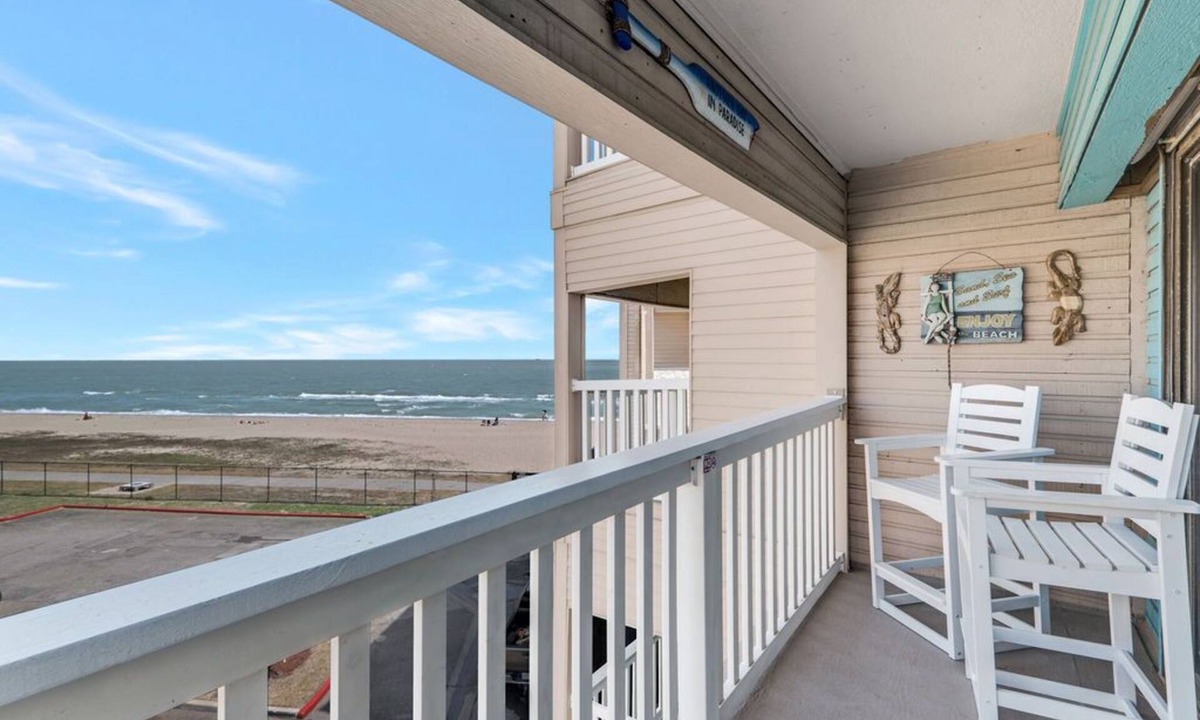 North Beach Condo | Luxury Seaside Villa - Preferred Building 1 - Pools are Open