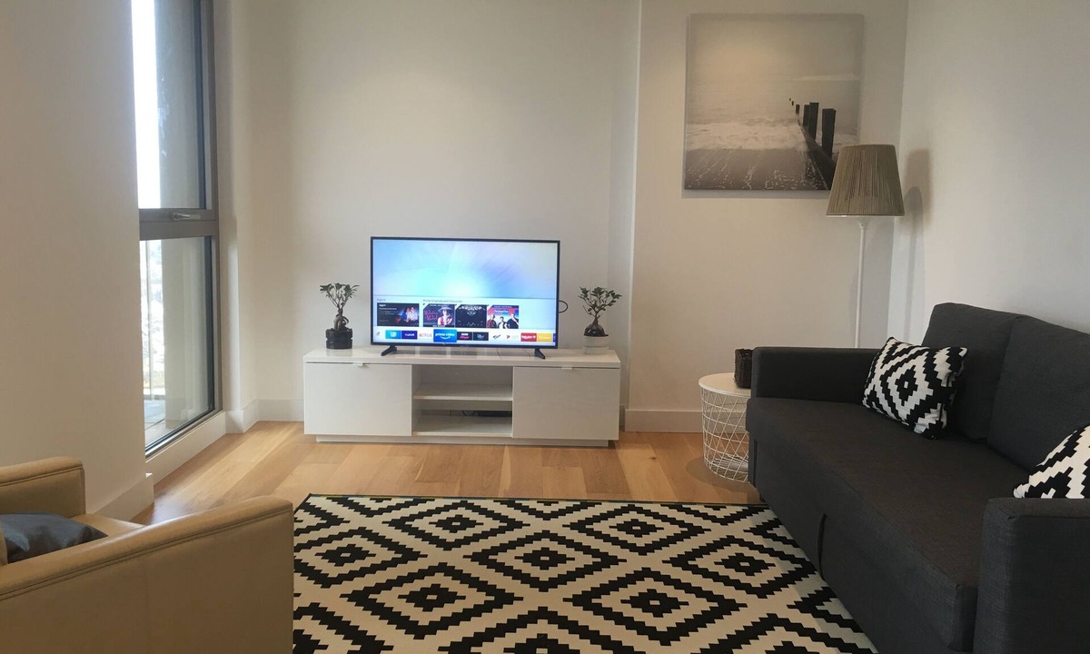 Fairfield Apartment | LUXURY SERVICED APARTMENTS*