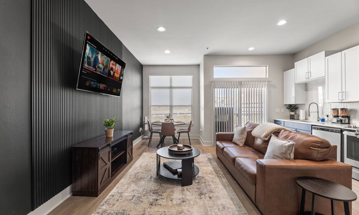 Deep Ellum Apartment | Luxury Skyline Escape/FIFA WC/King Bed/Free Parking/DT View/Sauna