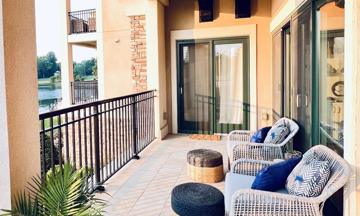 Westlake Corner Condo | Luxury SML Vacay - 4BR Views + Pool at SML